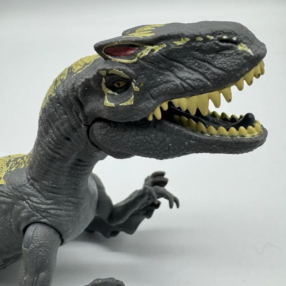 Jurassic World Roarivores Allosaurus Fallen Kingdom Dinosaur 2017